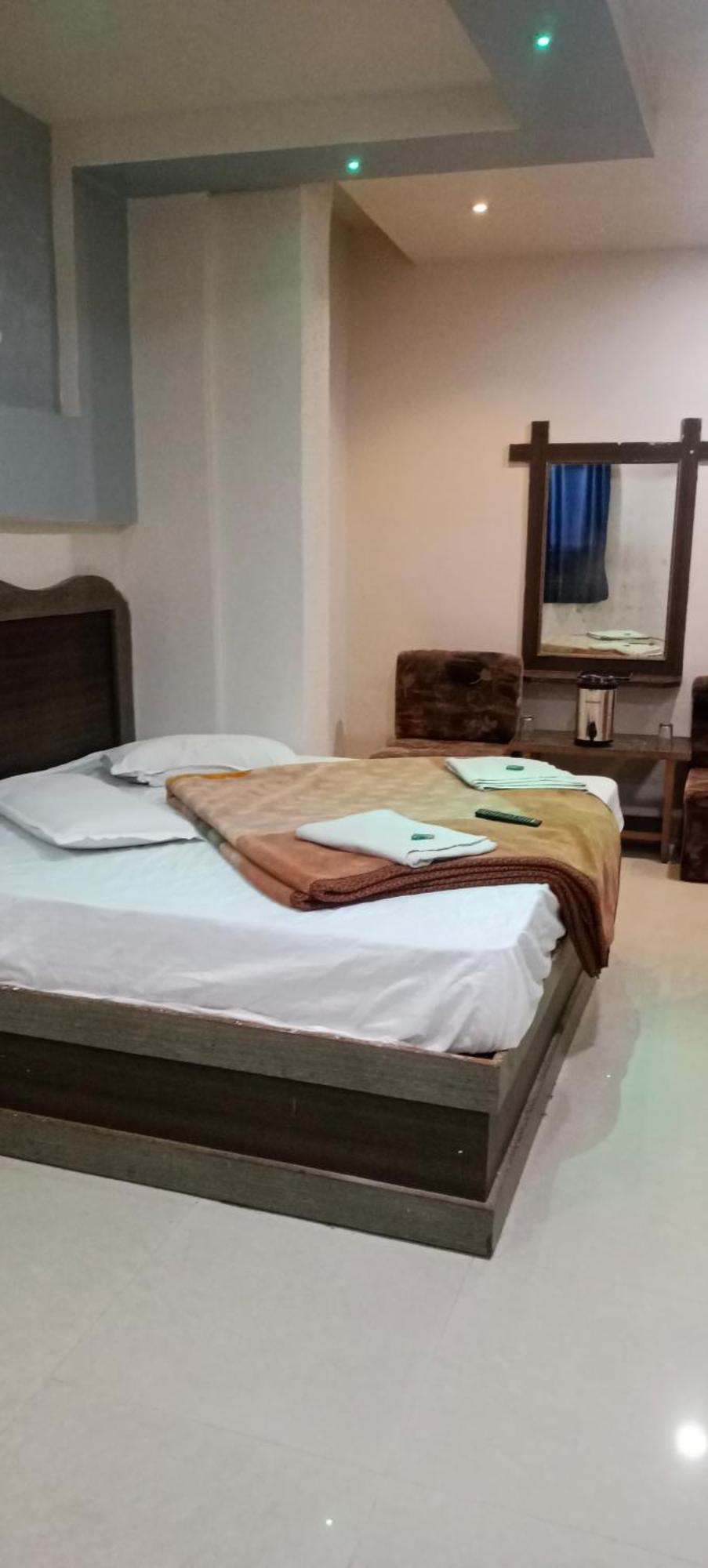 New Hotel Rajvihar Pachmarhi Bagian luar foto