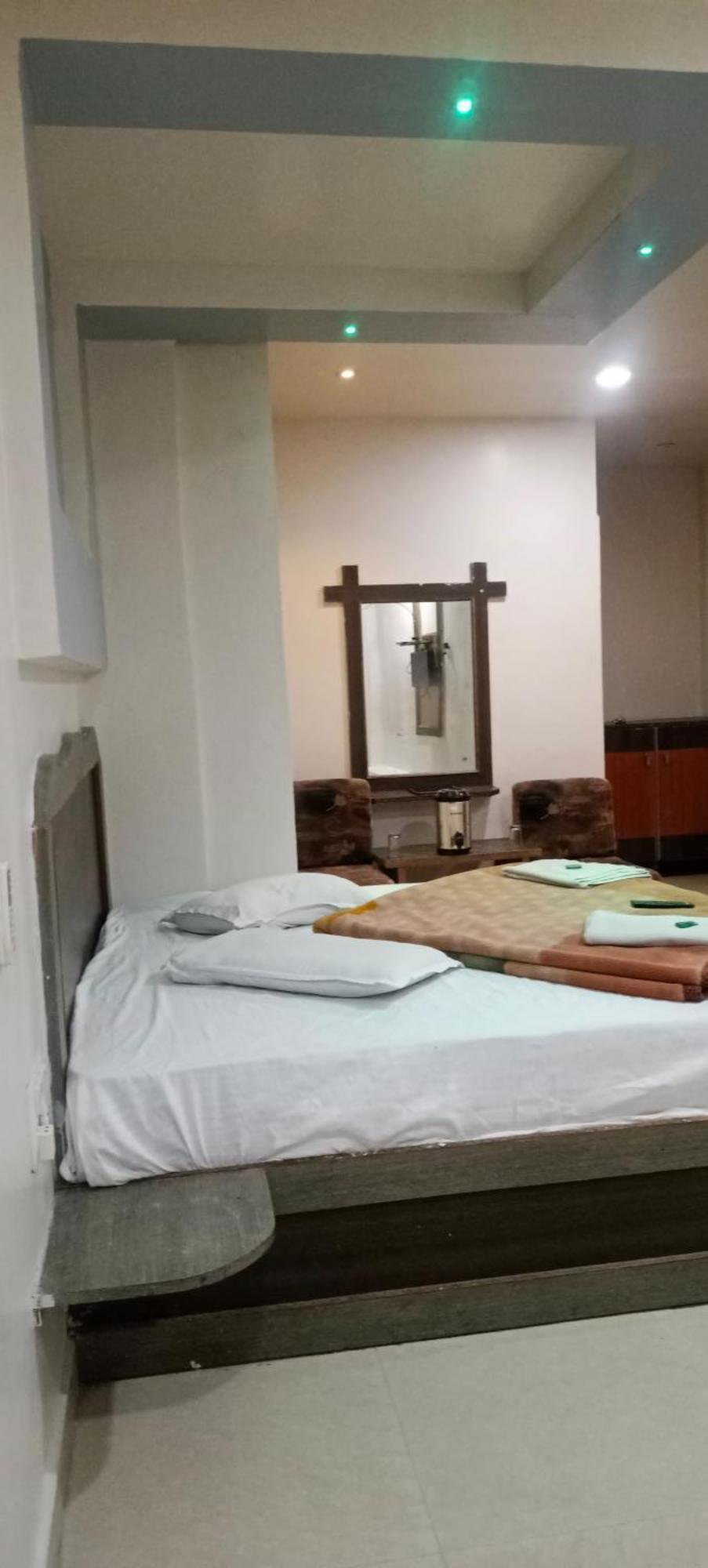 New Hotel Rajvihar Pachmarhi Bagian luar foto