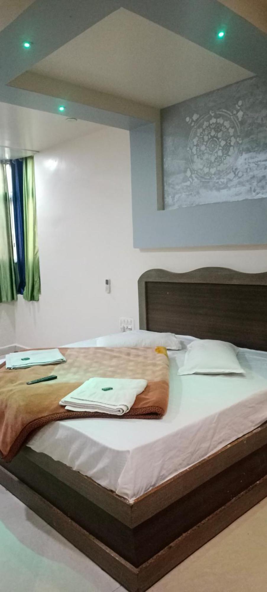 New Hotel Rajvihar Pachmarhi Bagian luar foto